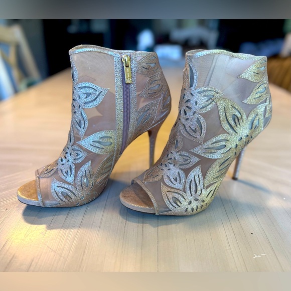 Jessica Simpson Gold Glitter Bliths Ankle Booties - Size 10M - Picture 1 of 15